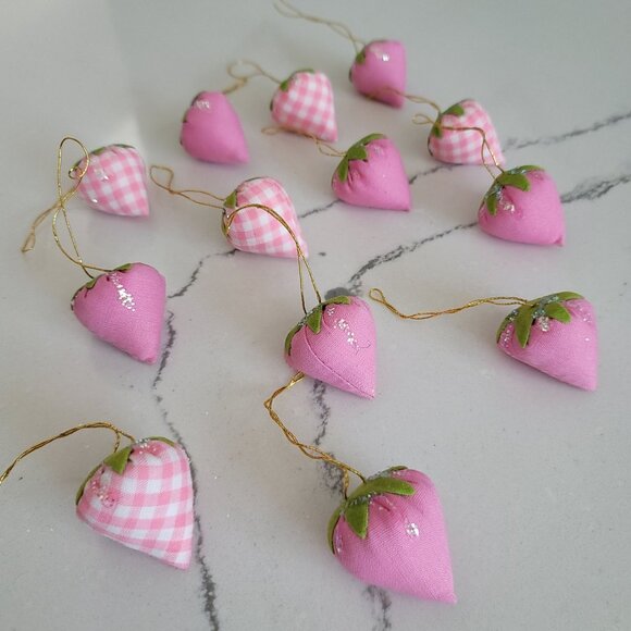 hand made fabric pink & checkered glitter strawberry hanging ornament Christmas - Picture 1 of 4